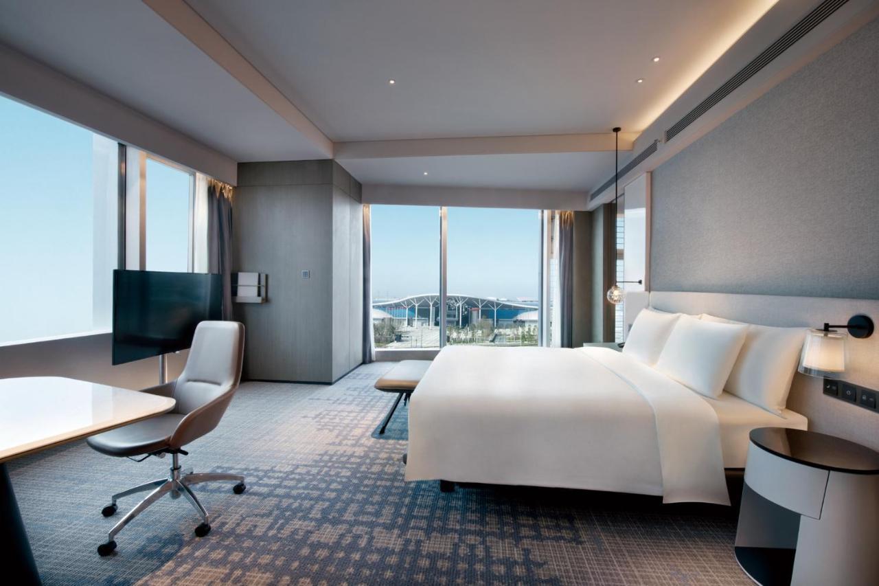 Crowne Plaza Shenzhen World Exhibition And Convention Center, An Ihg Hotel Екстериор снимка