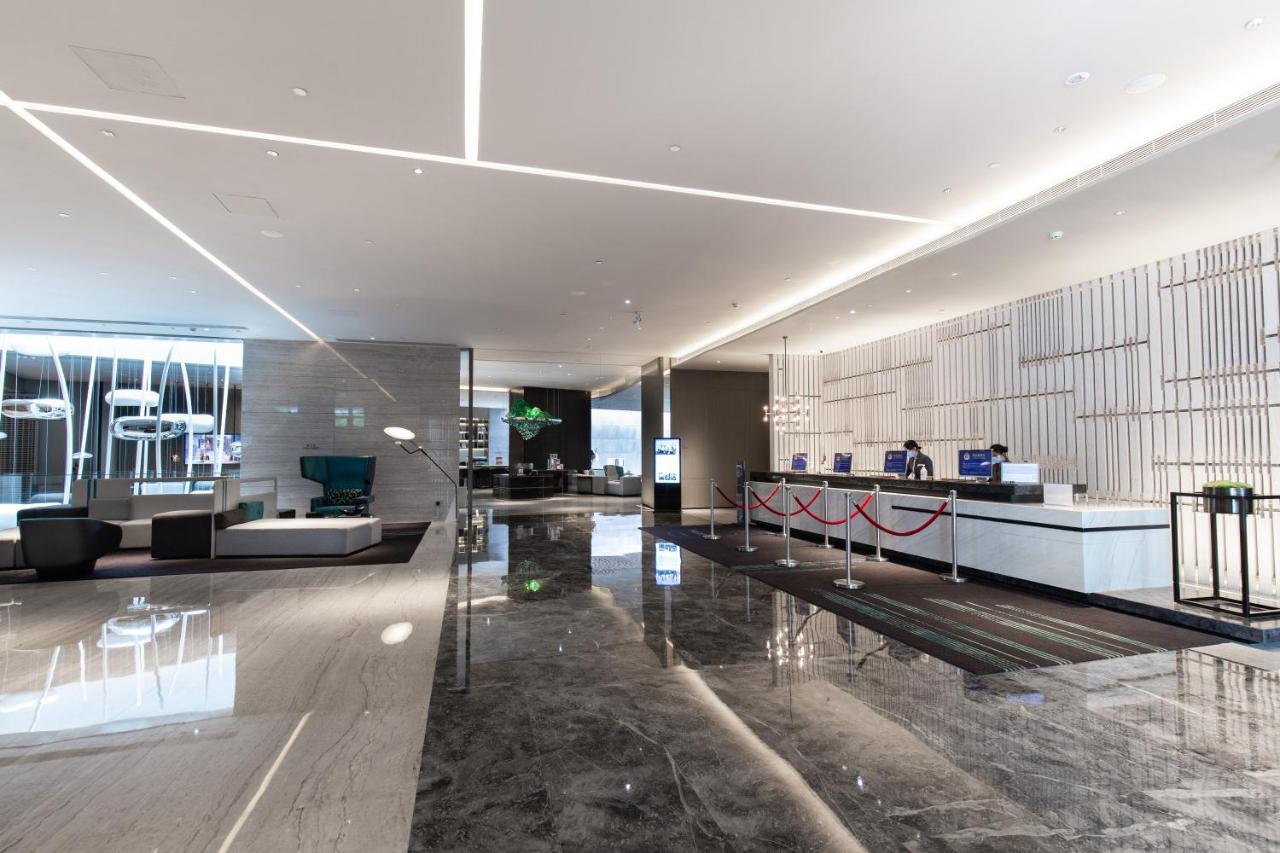Crowne Plaza Shenzhen World Exhibition And Convention Center, An Ihg Hotel Екстериор снимка